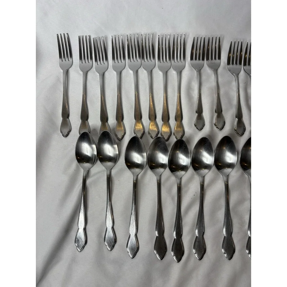 Vtg SSS Oneida Trinity Stainless Flatware Set Of 40 Service For 8‎ Discontinued